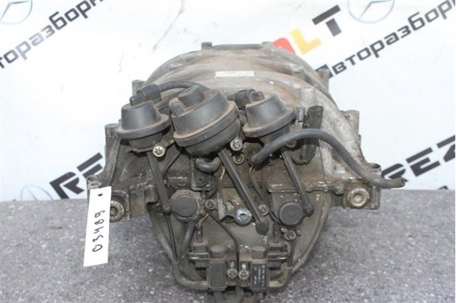 Колектор впускний A2721402401 MERCEDES