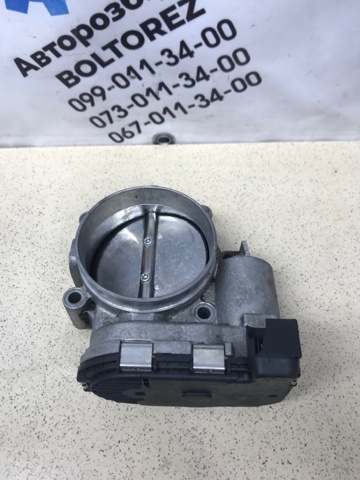 Дросельна заслінка компресора наддуву A2751410625 MERCEDES