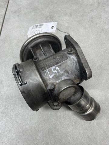 Клапан EGR рециркуляції газів A6110900154 MERCEDES