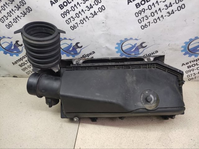Корпус повітряного фільтра A6110900601 MERCEDES