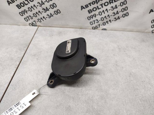 Клапан управління заслінкою впускного колектора A6111500094 MERCEDES