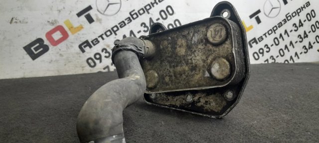 Масляний радіатор охолодження рідини АКПП A6121880101 MERCEDES