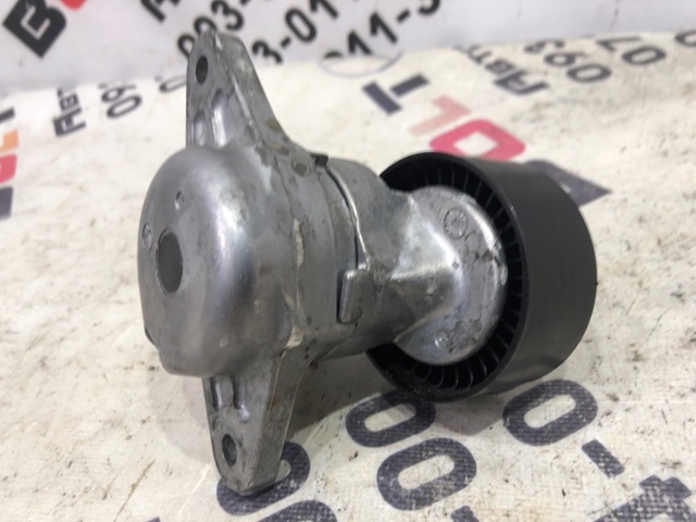 Натяжна планка поліклинового ременя A6292000370 MERCEDES