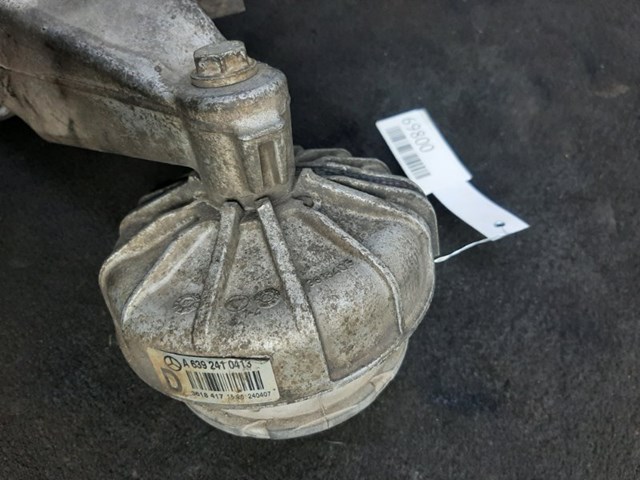 Подушка передньої опори двигуна A6392410413 MERCEDES