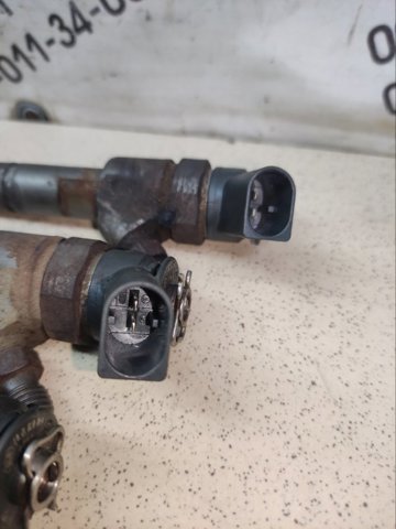 Форсунка інжектора A6400701287 MERCEDES