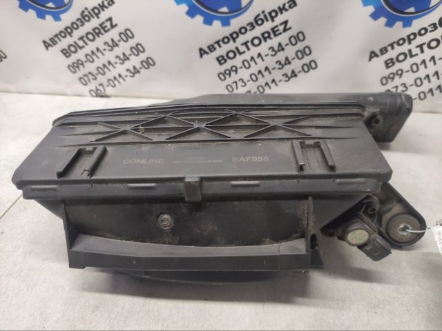Корпус повітряного фільтра, лівий A6420903501 MERCEDES