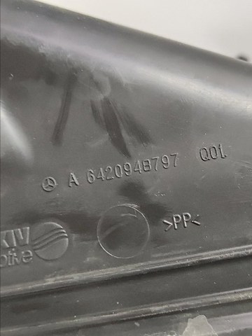 Патрубок повітряний, вхід повітряного фільтра A6420946797 MERCEDES