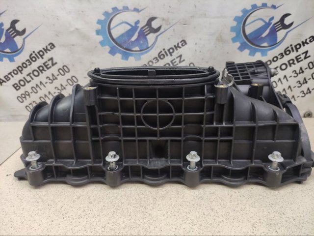 Колектор впускний A6510904937 MERCEDES