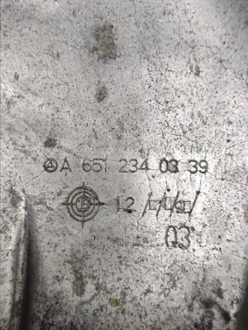 Кронштейн компресора кондиціонера A6512340339 MERCEDES