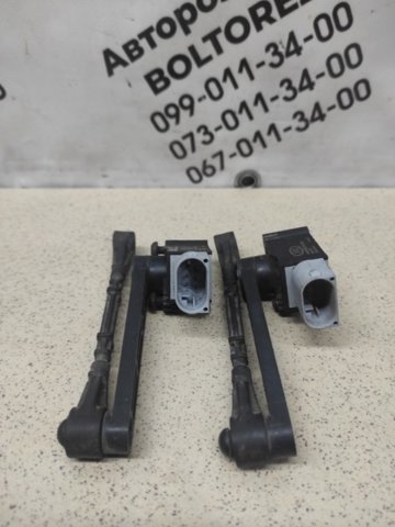 Регулятор положення кузова задньої підвіски AH325B732AD LAND ROVER