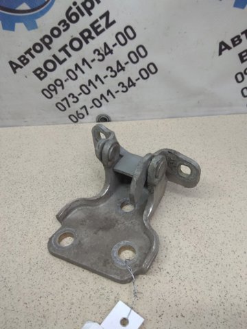 Петля заднтої двері, лівої ALR7865 LAND ROVER