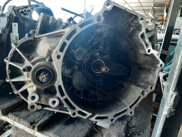 КПП в зборі B2C2 MAZDA