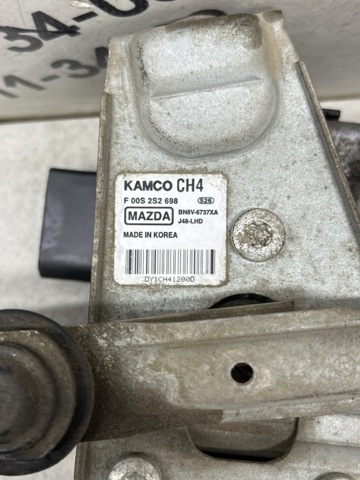 Трапеція двірників BN8V6737XA MAZDA