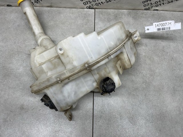 Бачок омивайки BP4K67480D MAZDA