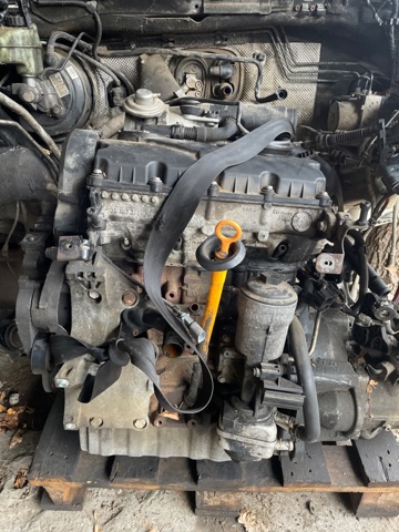 Двигун у зборі Volkswagen Golf 5