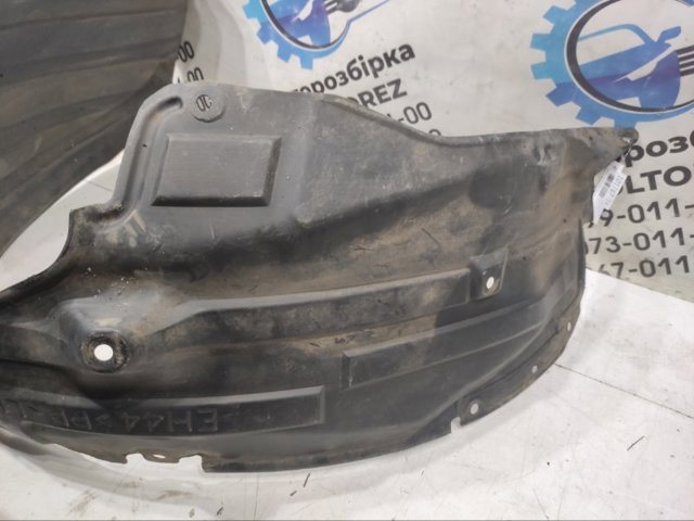 Підкрилок передній лівий EG2156141A MAZDA