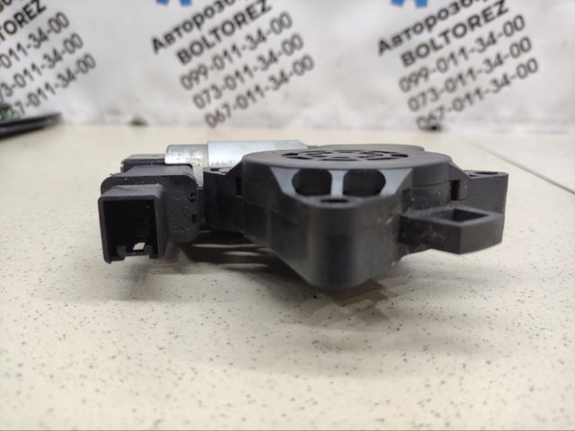 Моторчик склопідйомника G22C5958X MAZDA