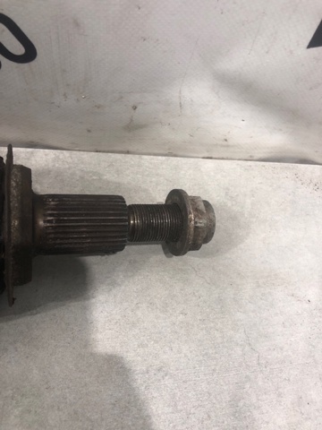 Привід правий GDB52550X MAZDA