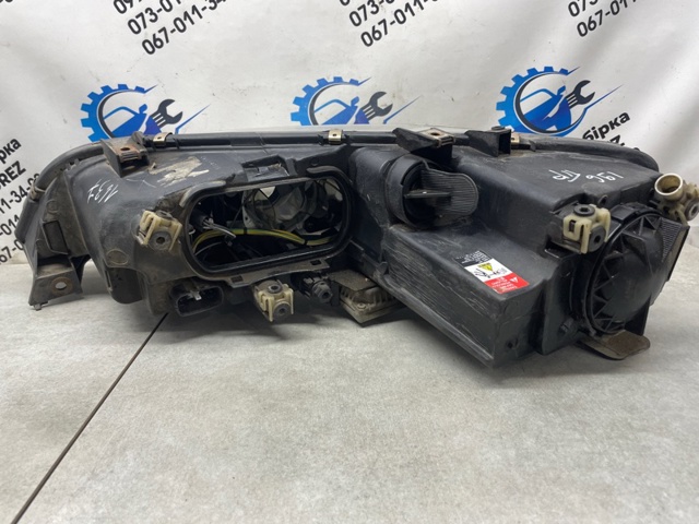 Фара передня права GJ6S51031B MAZDA