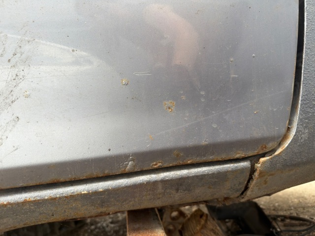 Дверка передня права GJYE5802X MAZDA