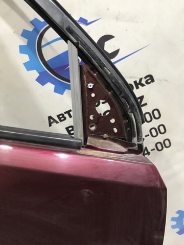 Дверка передня права H01008H7MM NISSAN
