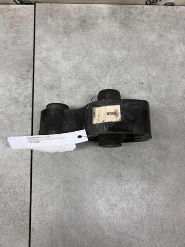 Подушка (опора) двигуна, задня KD6239040 MAZDA
