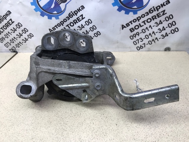 Права подушка двигуна KE6439060 MAZDA