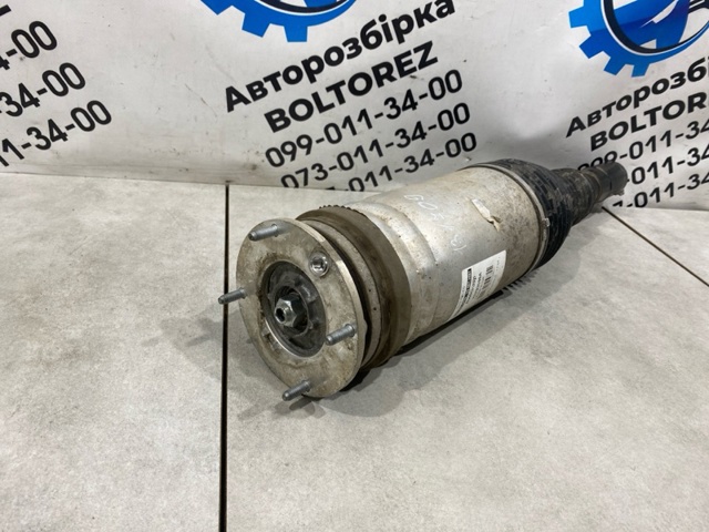 Стійка передня права LR052774 LAND ROVER