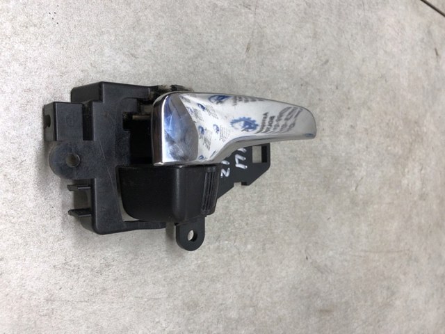 Зовнішня ручка правих дверей MN105360 MITSUBISHI