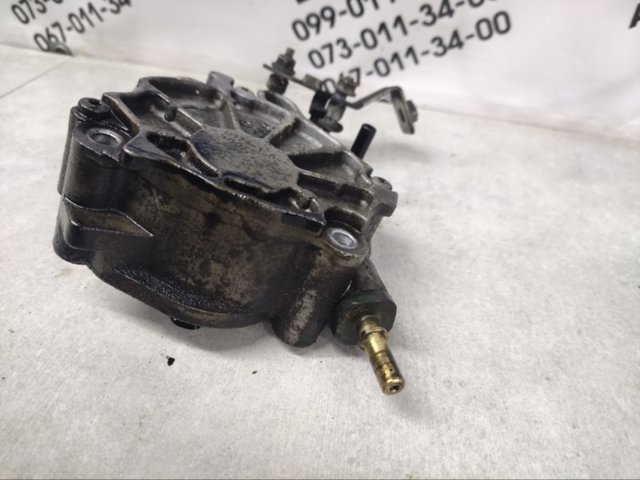 Насос вакуумний MN982281 MITSUBISHI