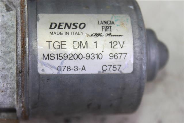Двигун склоочисника лобового скла (трапеції) MS1592009310 FORD