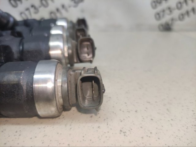 Форсунки електромагнітні RF7J13H50 MAZDA