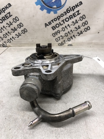 Насос вакуумний SH0118G00A MAZDA