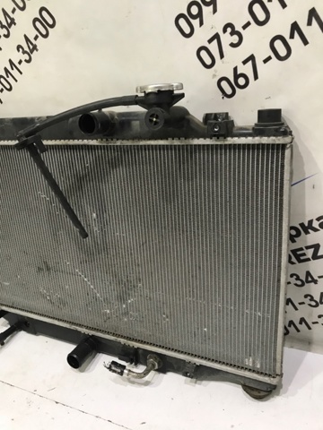 Радіатор охолодження двигуна SH2115200 MAZDA