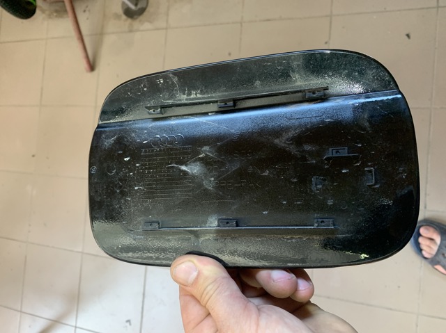 Лючок паливного бака 80A809907 VAG