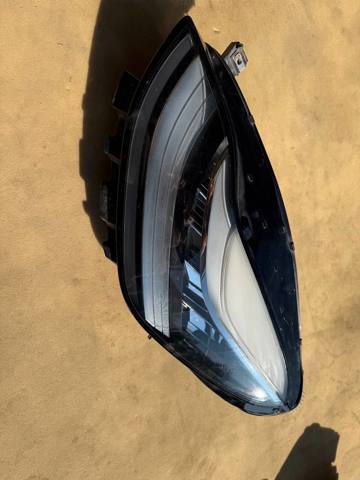 Фара 107737100L TESLA