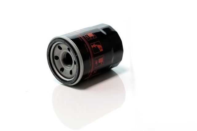 Wix масляний фільтр wl7171
 технические характеристики
производитель: wix filters
код детали: wl7171
тип: накручиваемый масляный фильтр
размеры: внешний диаметр 83 мм, внутренний диаметр 1: 63 мм, внутренний диаметр 2: 55 мм, резьба: m20x1.5 (стандар