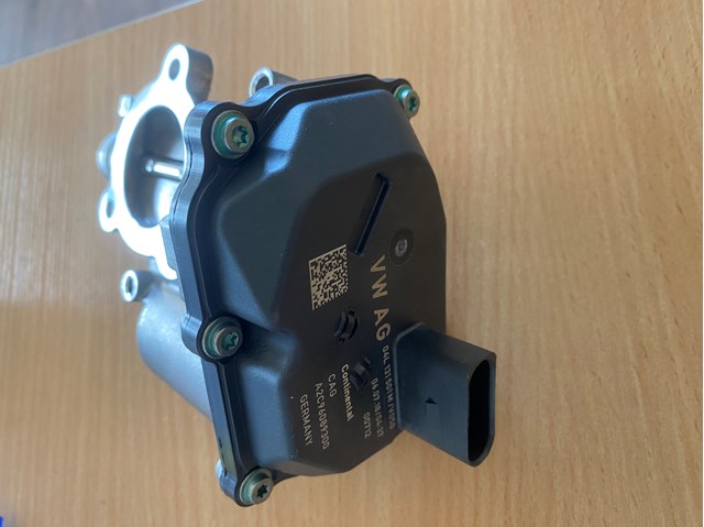 Клапан EGRсістеми рециркуляції відпрацьованих газів 04L131501M VAG