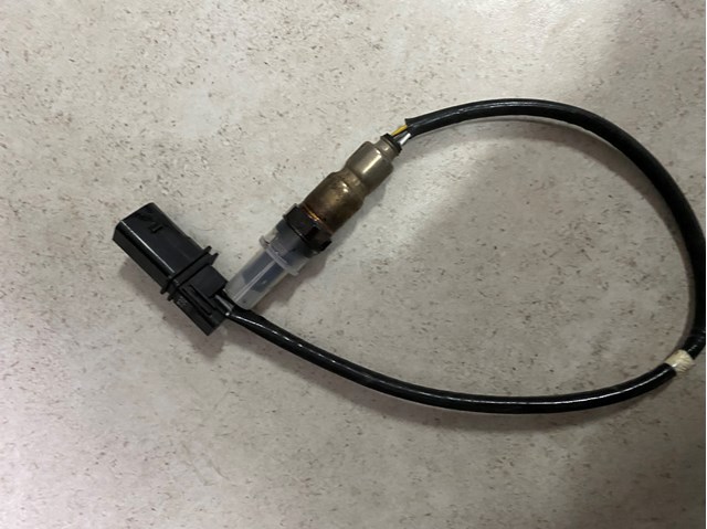 Лямбда-зонд, датчик кисню до каталізатора, правий 4L0906262K VAG