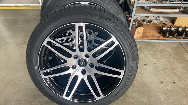 Диски литі (легкосплавні, титанові) 4L0601025L VAG