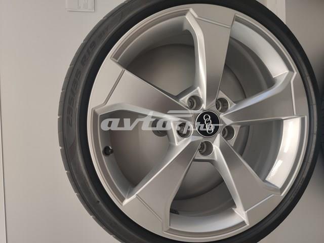 Диски колісні литі (легкосплавні, титанові) 8V0601025CE VAG