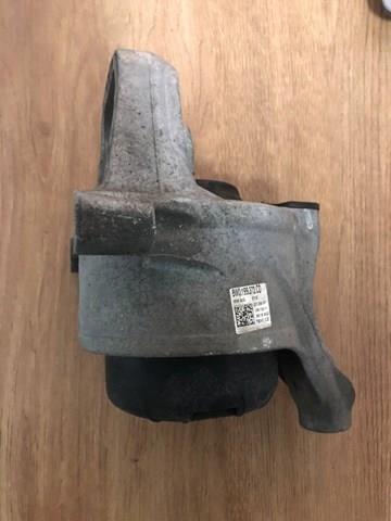 Права опора двигуна 8W0199372CD VAG