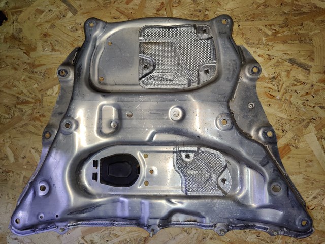 Захист піддона двигуна 31106878068 BMW