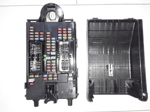 Корпус запобіжників 31346672 VOLVO