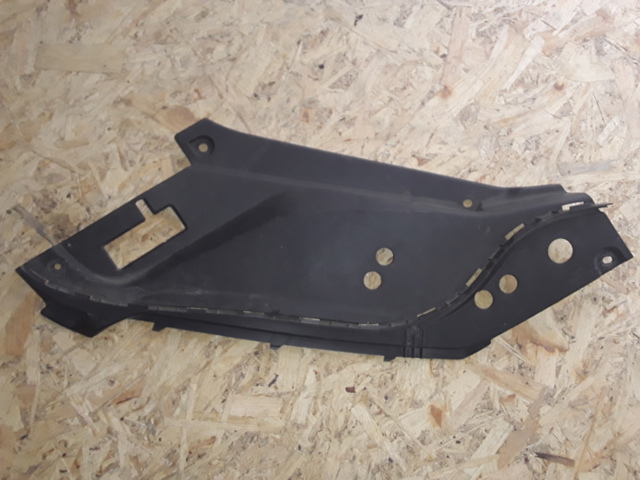 Ущільнювач під капот 31442733 VOLVO