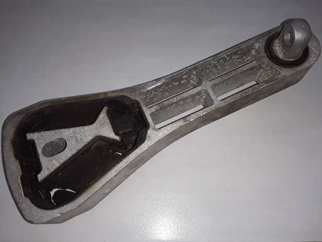 Подушка (опора) двигуна, права верхня 32298608 VOLVO