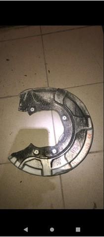 Захист гальмівного диска заднього, правий 34206880474 BMW