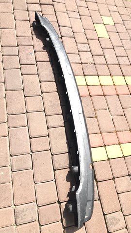Кронштейн бампера заднього, центральний 4M0807458 VAG
