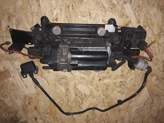 Компресор пневмоподвески 80A616005E VAG