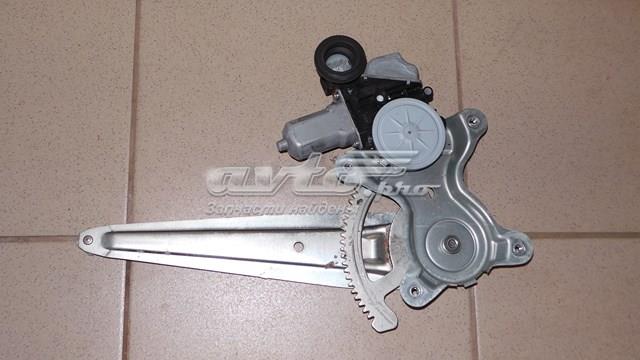 Двигун стеклопод'емника двері задньої, правої 8572060161 TOYOTA